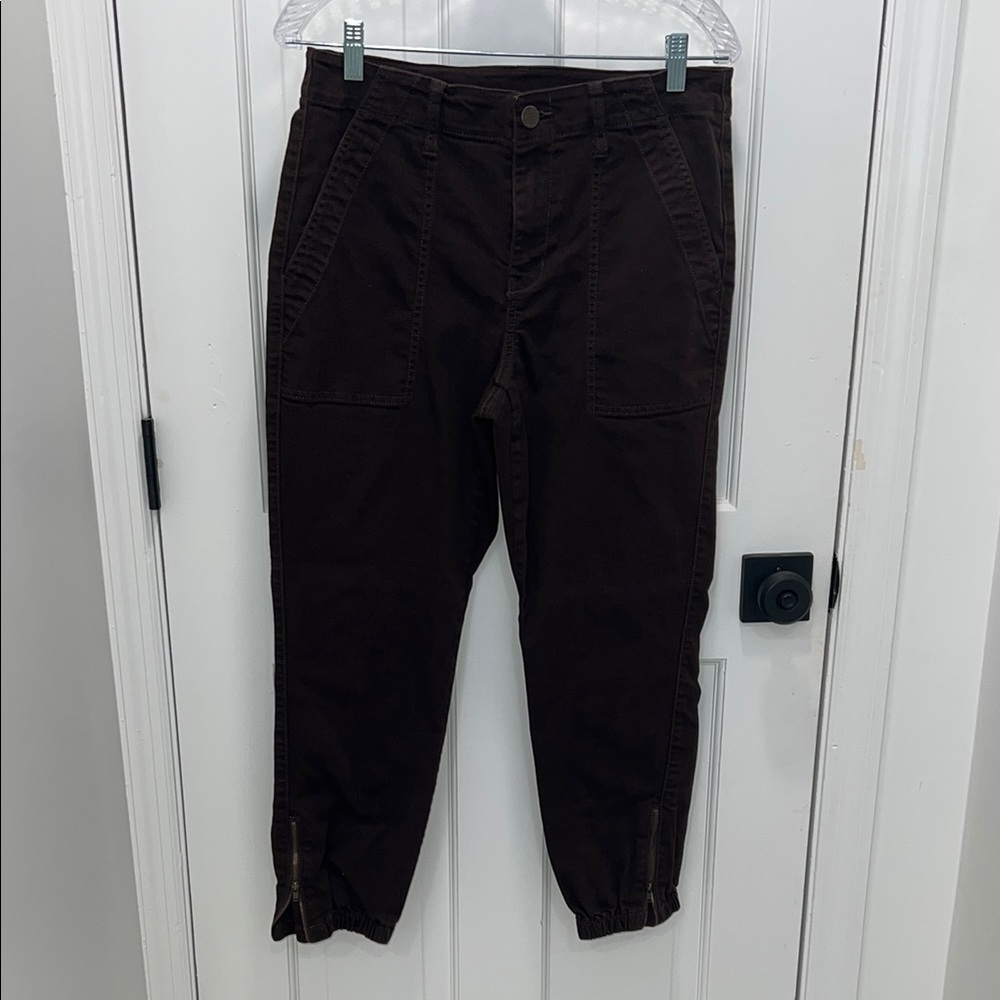 CAbi Women’s Brown Jogger style Jeans